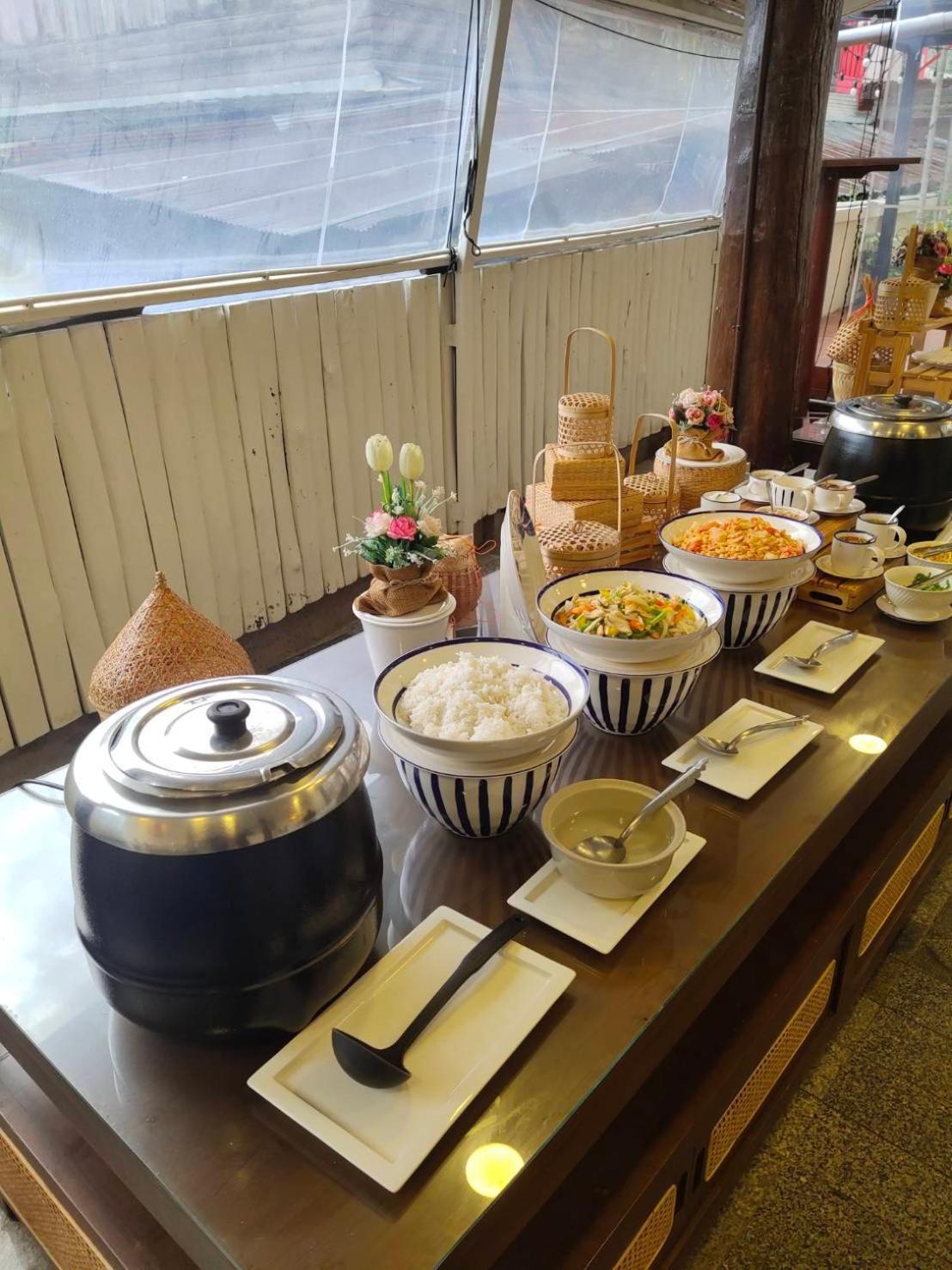 Regent Lodge Lampang Kültér fotó